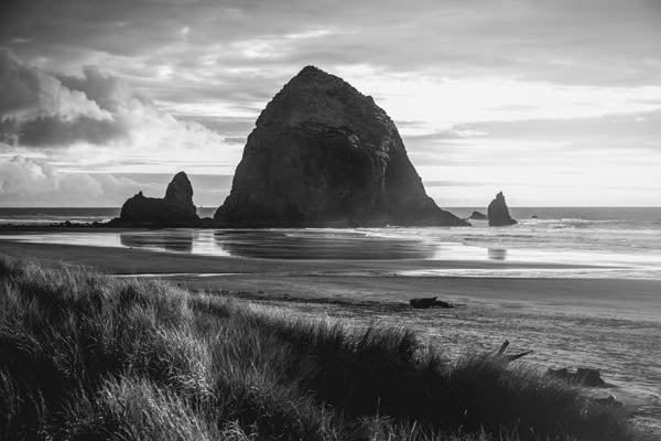 Cannon Beach Oregon Coast Black and White – PI Fine Art